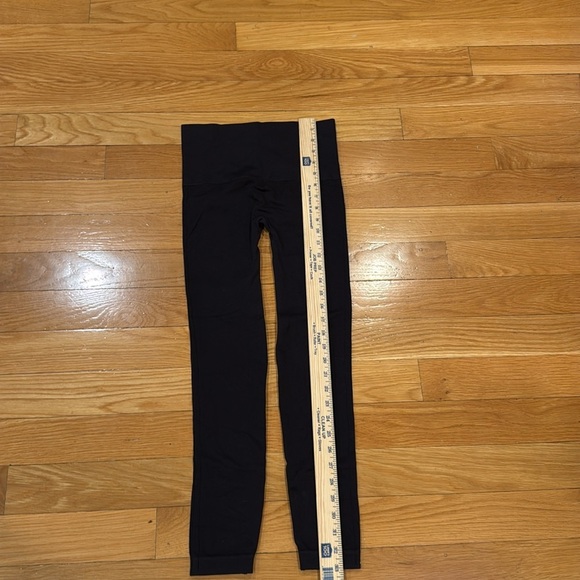 Spanx women’s black leggings size medium. - Picture 5 of 8